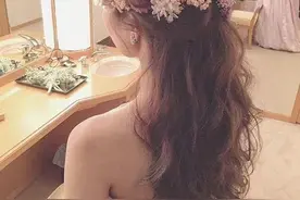 「cp」婚礼那天必须要从头美到脚 #新娘发型# ​​​「/cp」图片