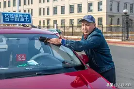 闯火场见义勇为，热心肠乐于助人！白山这位好“的哥”叫汤万春图片