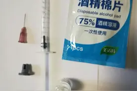 我给自己打针图片