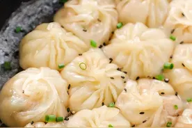 这锅一出炉，全家人都说好！不用揉面也能成图片