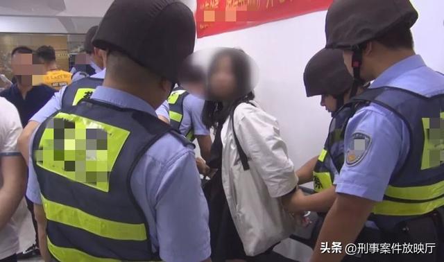 内蒙“白富美”与8男子行苟且之事，被抓大喊：他们全是我男友！