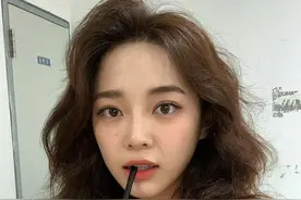金世正颜值忽高忽低引热议，日常照片太可爱，为啥在剧中却不美？图片
