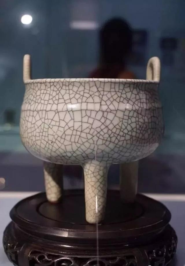 鱼鳞开片图片
