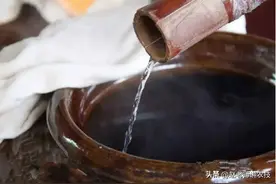 原浆酒是好酒吗？为什么有人说原浆酒不能喝？看60岁酿酒师怎么说图片