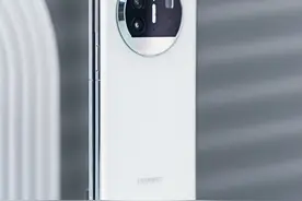 抢购华为Mate X3时，也可以看看这台不错的折叠屏图片
