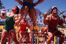 1977年的大力士比赛，这也太残暴了吧图片