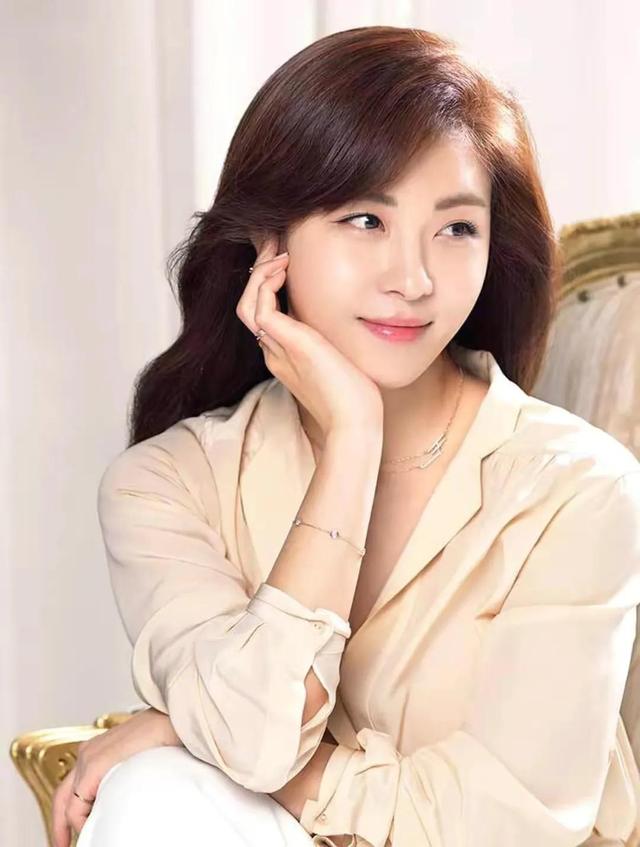 美篇5:知性之美(知性美是指什么意思) - 冷求网