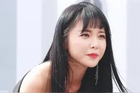网友们要“活捉”的微胖女神洪真英，为啥忽然凉了？图片