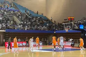 河南男篮114∶99大胜长沙男篮，迎来新赛季NBL联赛“开门红”图片