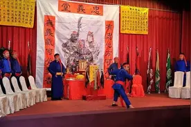 它是目前中国第一大黑帮，它的领导之一去世时，葬礼人数高达9万图片