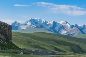 新疆和内蒙古同为能源大区，谁的经济更发达？告诉你差距有多大图片