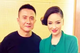大器晚成张志坚：娶个妻子是粉丝，家里她是老大，余生绝不辜负她图片