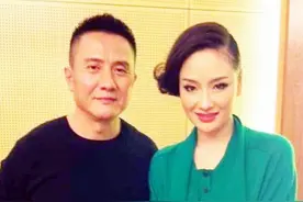 大器晚成张志坚：娶个妻子是粉丝，家里她是老大，余生绝不辜负她图片