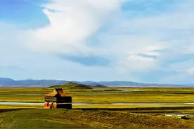 人到中年，为什么越来越沉默寡言？图片