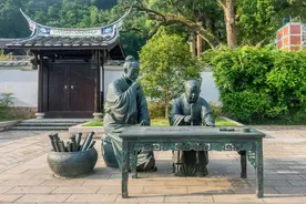 谨言慎行的君子图片