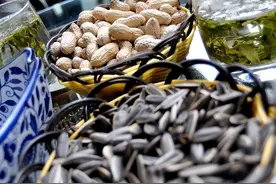 瓜子和花生，一个增肥，一个减肥，你真的吃对了吗？看完涨知识了图片