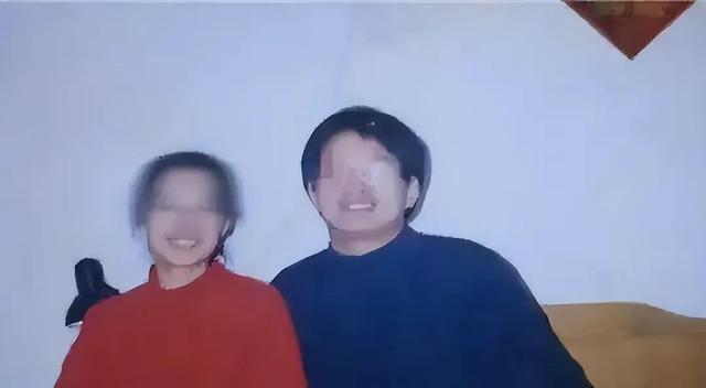 因不给弟弟买房子，女博士被父亲砍死，父亲大骂：白眼狼该杀