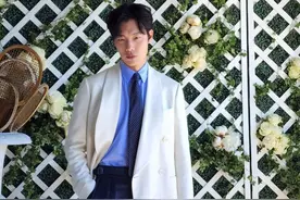 男人过了30岁，别穿得像个精神小伙！跟韩国人这样穿，简约有格调图片