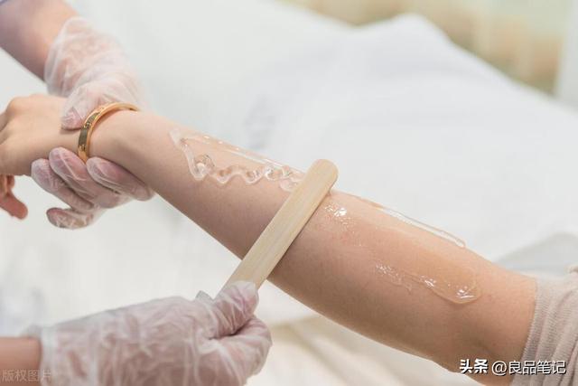 百雀羚甘油一号护肤啫喱可以擦脸吗，修护啫喱的用法和功用