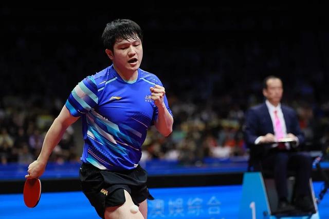 樊振东4：2击败王楚钦，赛后赞王楚钦“是中国队绝对的领军人物”