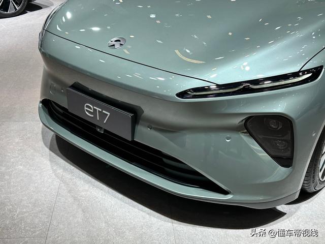 新车 | 售45.8万元起，增曙光金外观/配置升级，2023款ET7开启交付