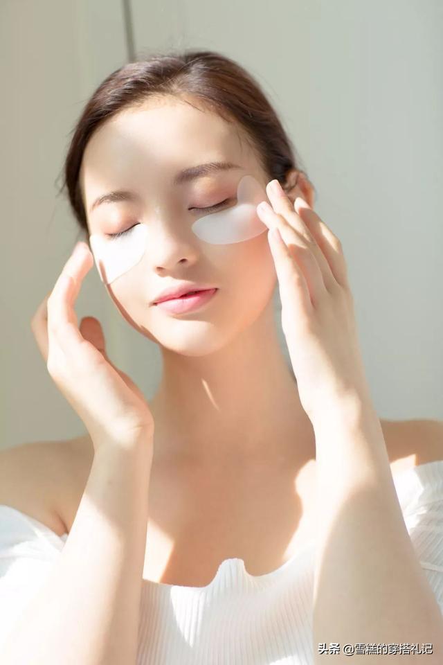 女人不管年龄多大，洗脸后要懂得这“4不要”，不然等于白费功夫