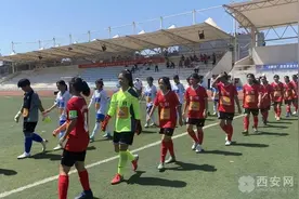 西安市(足球)竞技体育后备人才培养基地挂牌图片