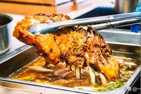 羊排不要炖着吃，可以烤着吃，2斤滩羊排3次烤制入味酥脆鲜嫩图片