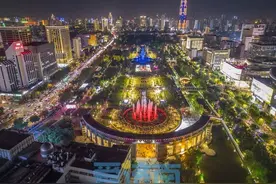 【泉·城】来泉城广场体验独属于济南人的惬意与浪漫图片