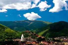 五大佛教名山是哪些山？供奉的都是哪个菩萨？图片