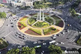 头条热搜：我们要不要为别人的朋友圈点赞？图片