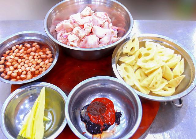 女性补充胶原蛋白的食物有哪些 2026年女性补充胶原蛋白的食物有哪些呢