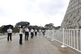 本钢集团领导赴辽沈战役纪念馆参观学习图片