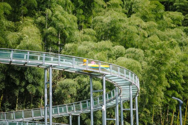 王校长水上炫技！华东屈指可数竹尖漂流“安吉星潮营地”大曝光