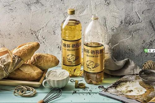 秋林格瓦斯“单方面声明体”热搜超两亿，几大营销点值得关注