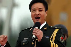 保证假期会延迟！老艺术家阎维文：着7000块钱的毛衣跑补习班挣钱图片