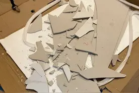 建议：不要轻易买岩板餐桌！不仅是钱的事，这些问题让人崩溃图片