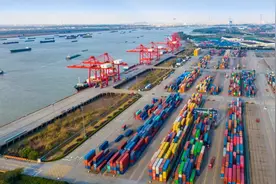 南京“最”十年，龙潭港——长江内河规模最大的港区图片