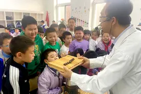 “丸”转课堂 沈河区方凌小学聚焦“三个健康” 关注“吃”的科学图片