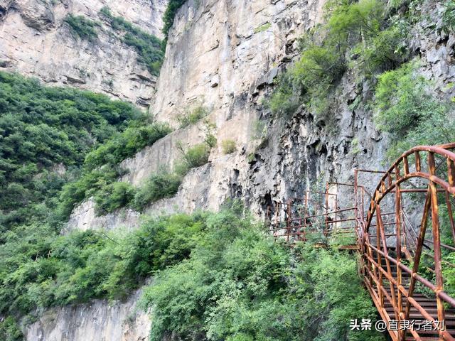 保定有一半是山区，但这座山的风景在我爬过的保定大山能排第二