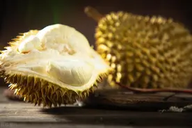 榴莲热卖季！最实用的挑榴莲技巧，不碰死包，而且开出来的瓣更多图片