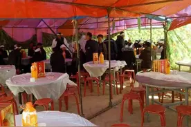 自家的红白事，你自己说了不算，必须听“大总理”的指挥！图片