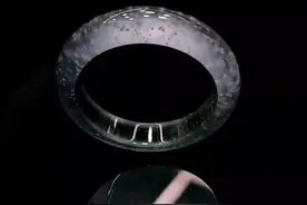 拿210万现金去买翡翠，是一种什么样的体验？图片