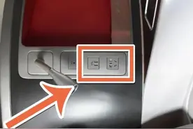 火车上哪些地方能充电？最全攻略来了图片