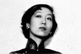 张爱玲《金锁记》：女人要一手抓住钱，一手抓住心爱的男人图片