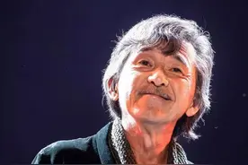 你大爷还是你大爷，75岁“大魔王”林子祥，一开嗓便技惊四座图片