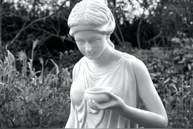 女人雕像，精美的人体石雕艺术欣赏图片