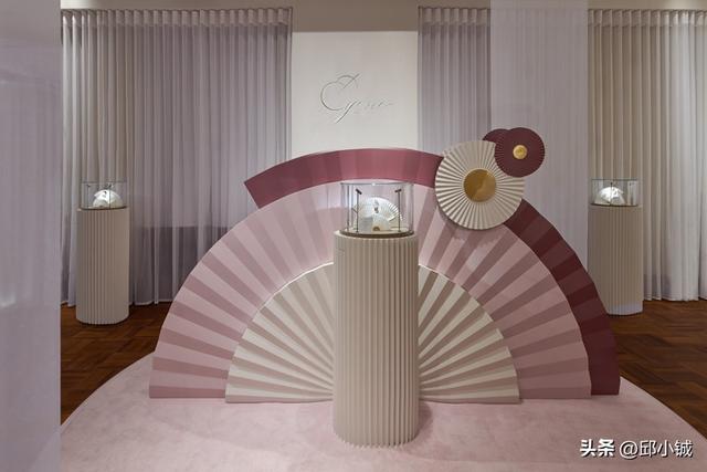 ���У���ʫ����268�ꡰ׿����Ⱥ���ļ��