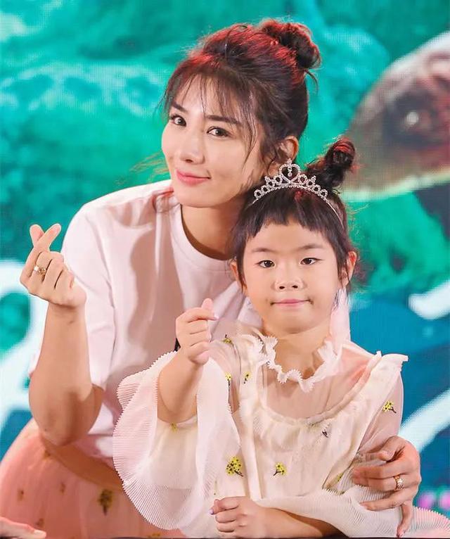 黄奕崔伟现状,黄奕谈姐弟恋:弟的小心思,姐全明白! - 冷求网