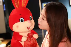 兔年到，老人说“兔年穿红老三样，逢九本命莫相忘”，啥是老三样图片